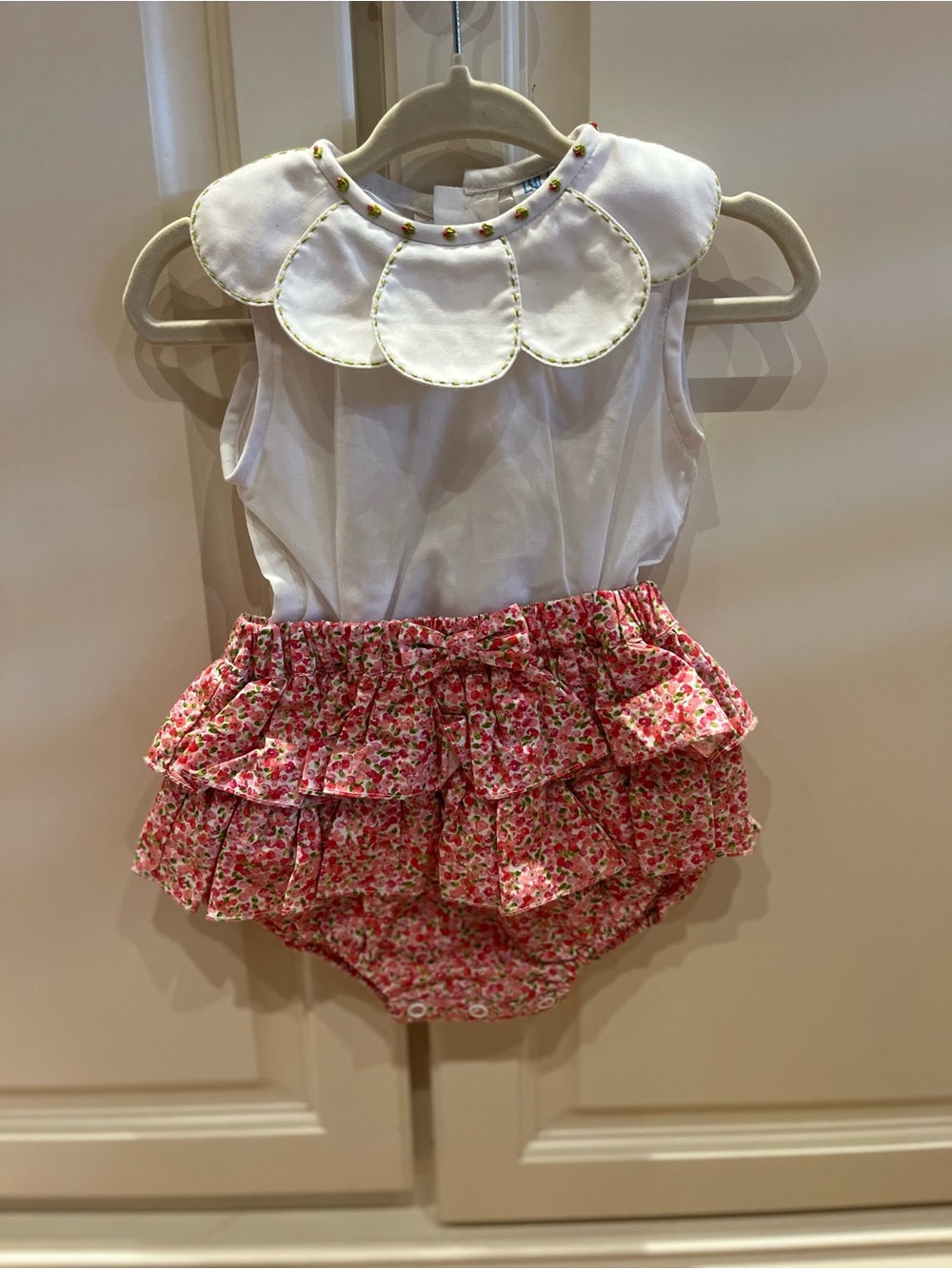 Luli & Me White Top with Pink Floral Ruffle Bloomer Set